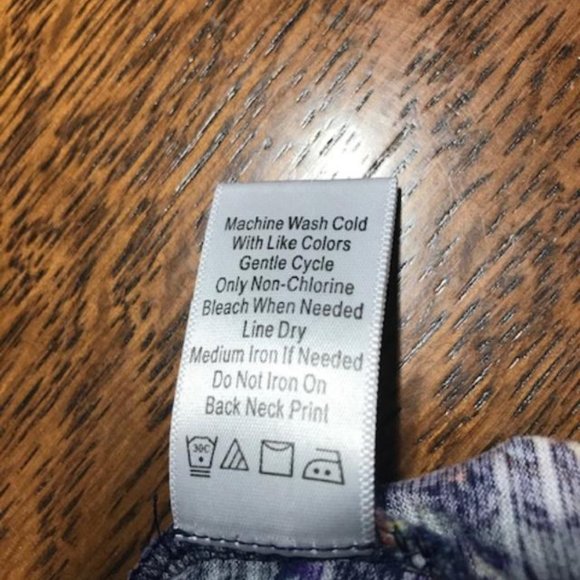 Women's multi color crisscross chest t shirt - Picture 4 of 6